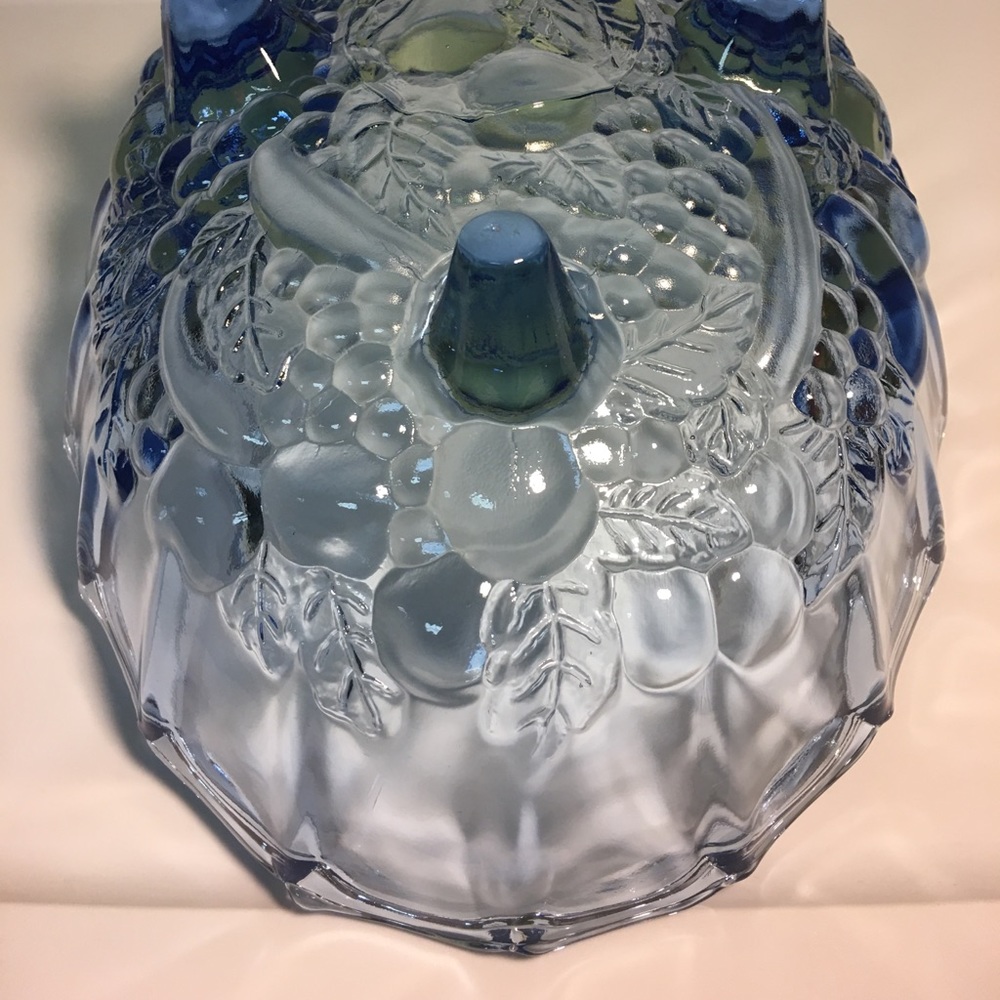 Vintage Indiana / Colony Glass Blue Harvest Grape Bowl - Picture 9 of 12